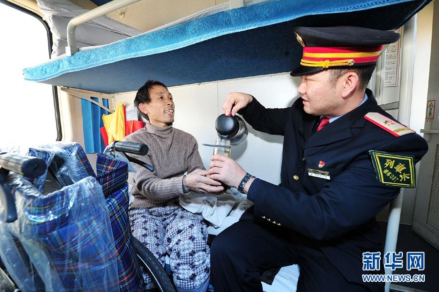新春走基層：返鄉(xiāng)路上的春運特色服務(wù)