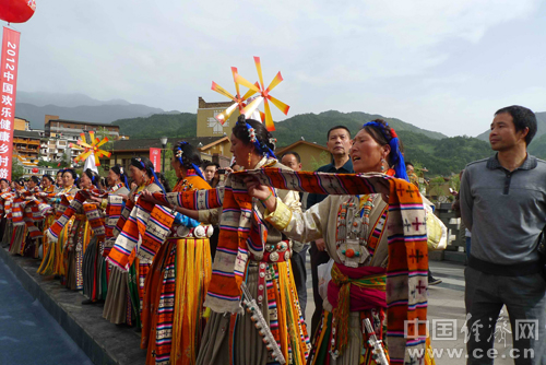 休閑農(nóng)業(yè)游成汶川支柱產(chǎn)業(yè) 帶動(dòng)農(nóng)民增收3倍