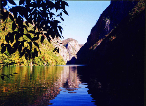 羅平魯布革三峽