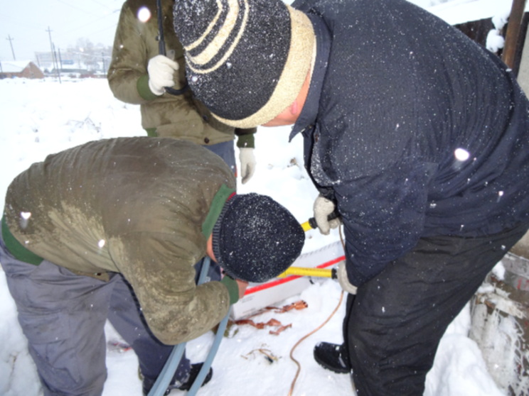 暴風(fēng)雪中 電力保障工作一肩扛起