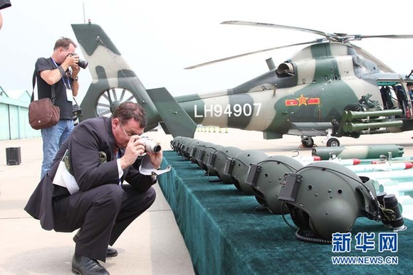 全軍第一支武裝直升機(jī)部隊向中外媒體開放