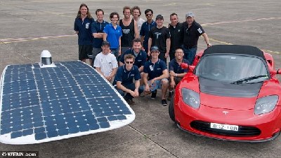 澳大學生研發(fā)世界最快太陽能汽車 時速達88公里