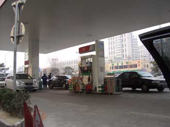 國內數(shù)一數(shù)二大品牌加油機連曝改程偷油丑聞