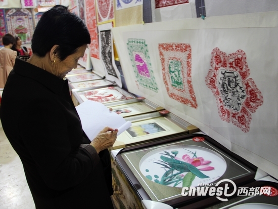 陜西開通“三秦女紅”網(wǎng)站 足不出戶賣手工藝品