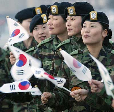 世界各國(guó)女兵如何度過(guò)“地獄訓(xùn)練”