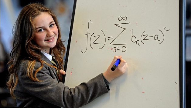 比愛因斯坦和霍金還聰明！英國12歲女孩智商為162