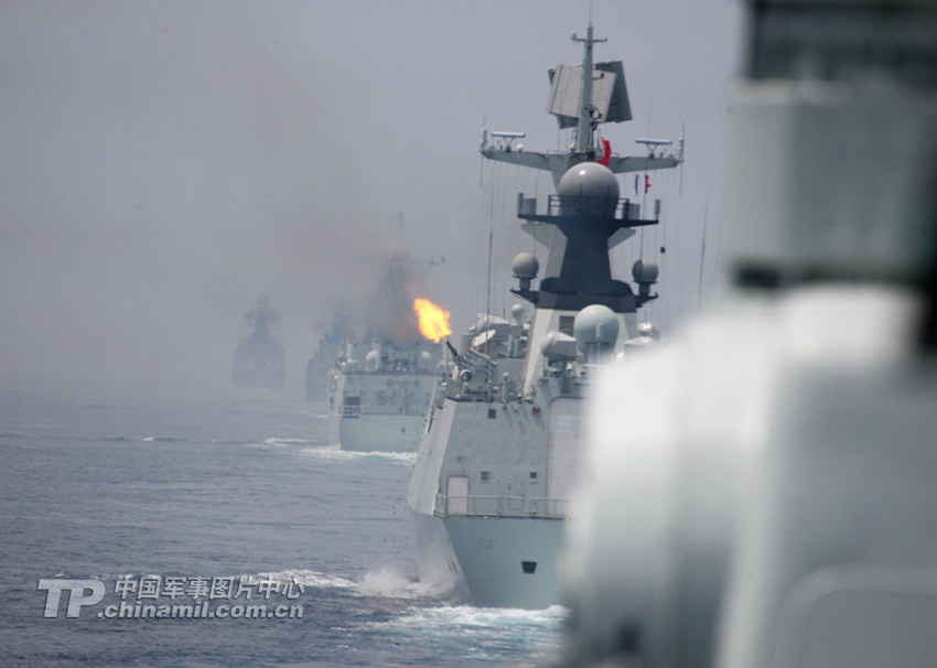 日本防衛(wèi)省稱中國海軍艦艇首次通過宗谷海峽(組圖)