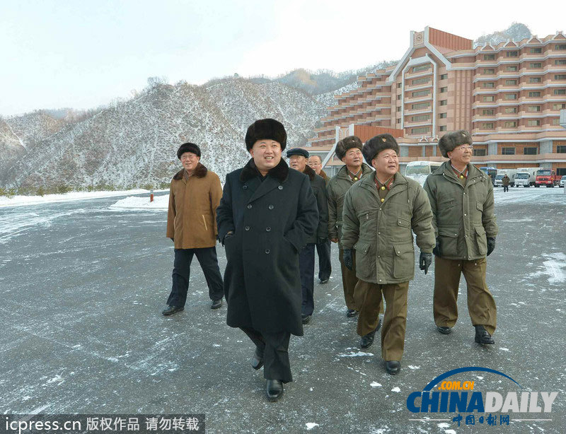 朝鮮馬息嶺滑雪場前后對比不一致疑似經(jīng)過ps處理