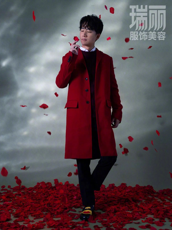 過年啦！來和明星學(xué)學(xué)怎樣穿紅衣最好看（組圖）