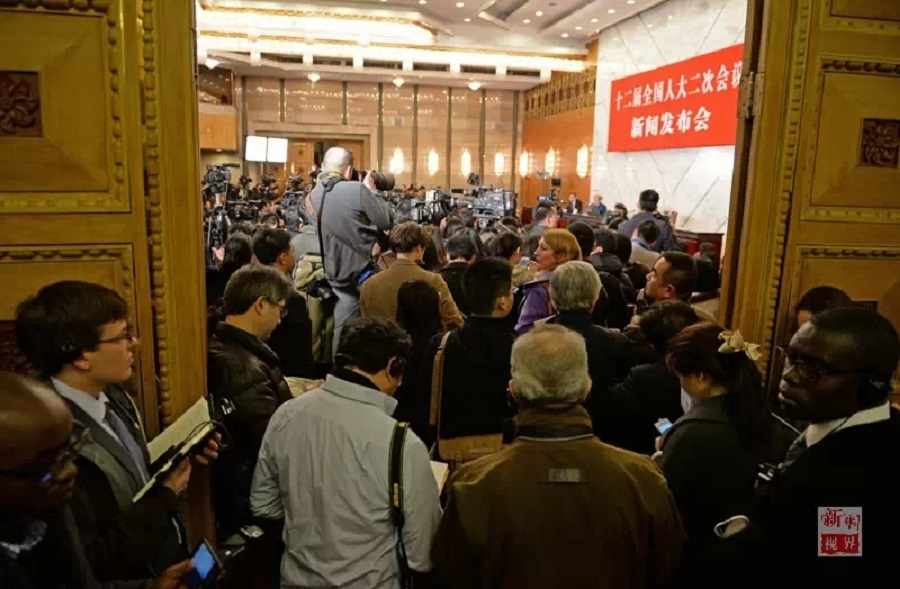 兩會(huì)歷史上的外國朋友
