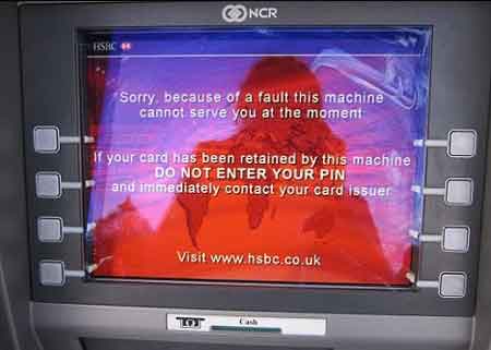 英國ATM機(jī)出錯(cuò)吐雙倍現(xiàn)金 銀行稱不必歸還