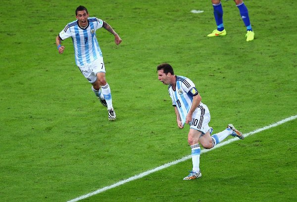 球進(jìn)了！Goooooal！世界杯慶祝方式大盤點(diǎn)（組圖）