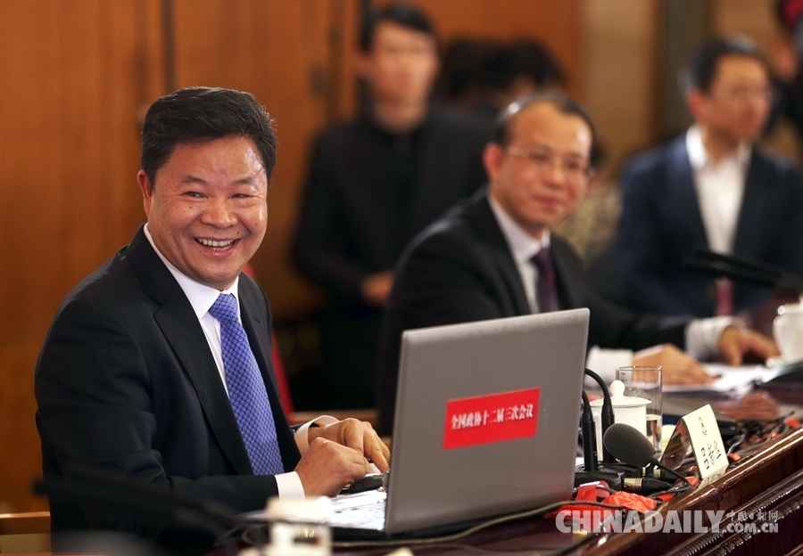 全國政協(xié)十二屆三次會議舉行新聞發(fā)布會