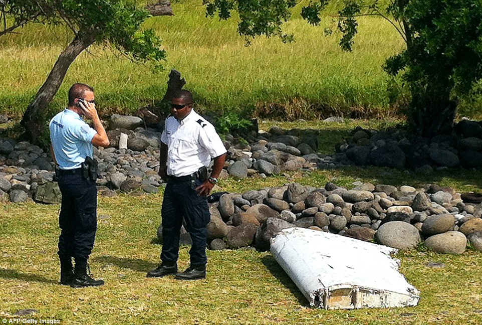 各方調(diào)查疑似MH370飛機殘骸