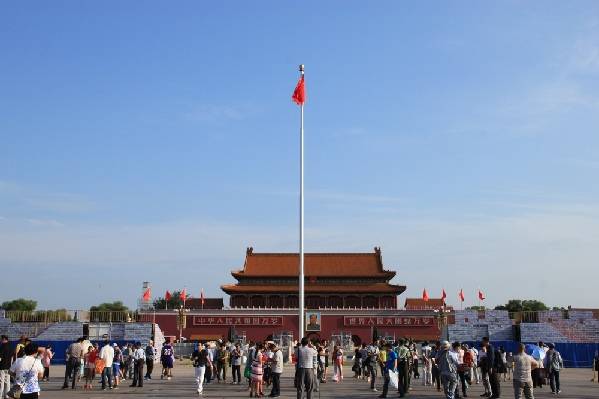 網(wǎng)友爭曬“閱兵藍”