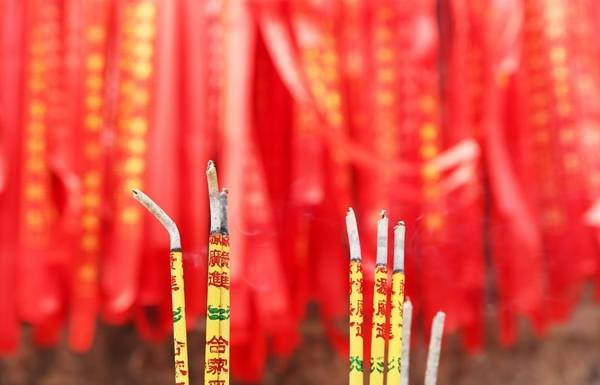 貪官們犯的那些事兒，用英文咋說(shuō)？