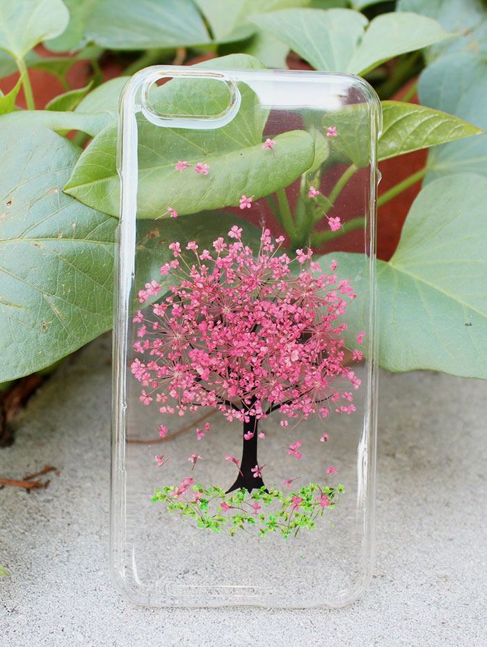 用鮮花做成的手機(jī)殼你見過嗎？（組圖）