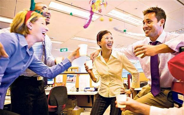 如何成為人見人愛的同事？