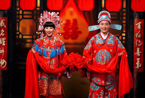 世界各地的傳統(tǒng)結(jié)婚服飾長(zhǎng)啥樣？（組圖）