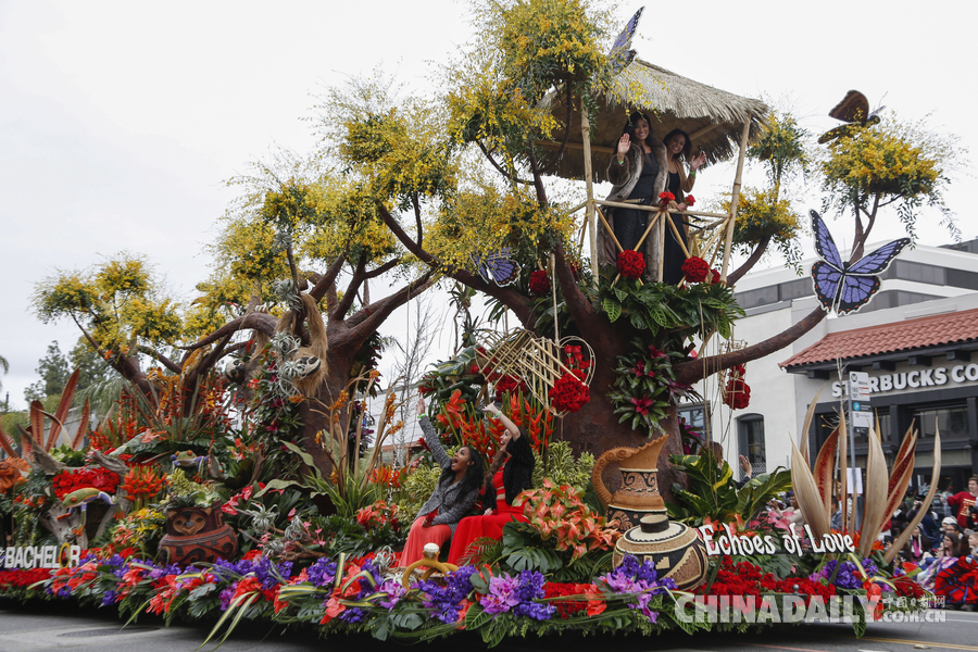 “孫悟空”、“小王子”花車亮相美國(guó)玫瑰花車大游行（組圖）