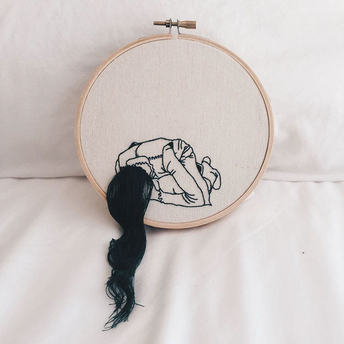3D刺繡藝術(shù)：奪畫而出的長(zhǎng)辮（組圖）