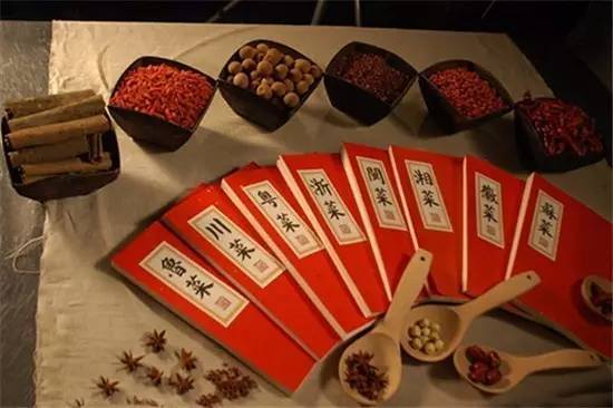 謝耳朵最愛的中餐原來是它！歪果仁眼中那些中餐的真相……