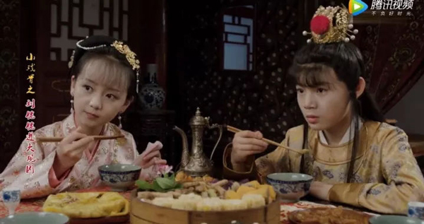 小戲骨版《紅樓夢》演技炸裂，眼角眉梢都是戲，哪個萌娃最得你心？