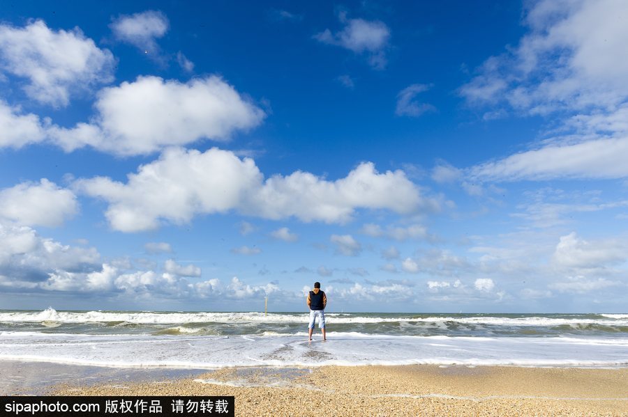 藍(lán)天白云刷屏！盤點(diǎn)風(fēng)清日朗的絕美風(fēng)光 為眼睛降溫