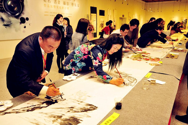 60-meter-long artwork created in cross-Straits exhibition