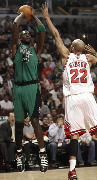 NBA：公牛血戰(zhàn)過(guò)關(guān) 綠衫軍客場(chǎng)失利排名第四